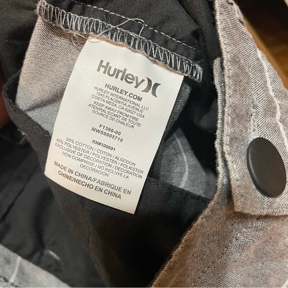 ‼️SOLD‼️ Men’s Hurley Shorts - Size L - Picture 4 of 6